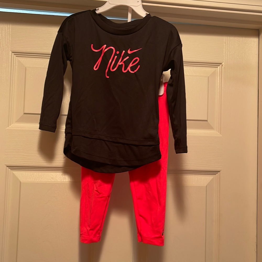 Toddler 2 piece Nike Set